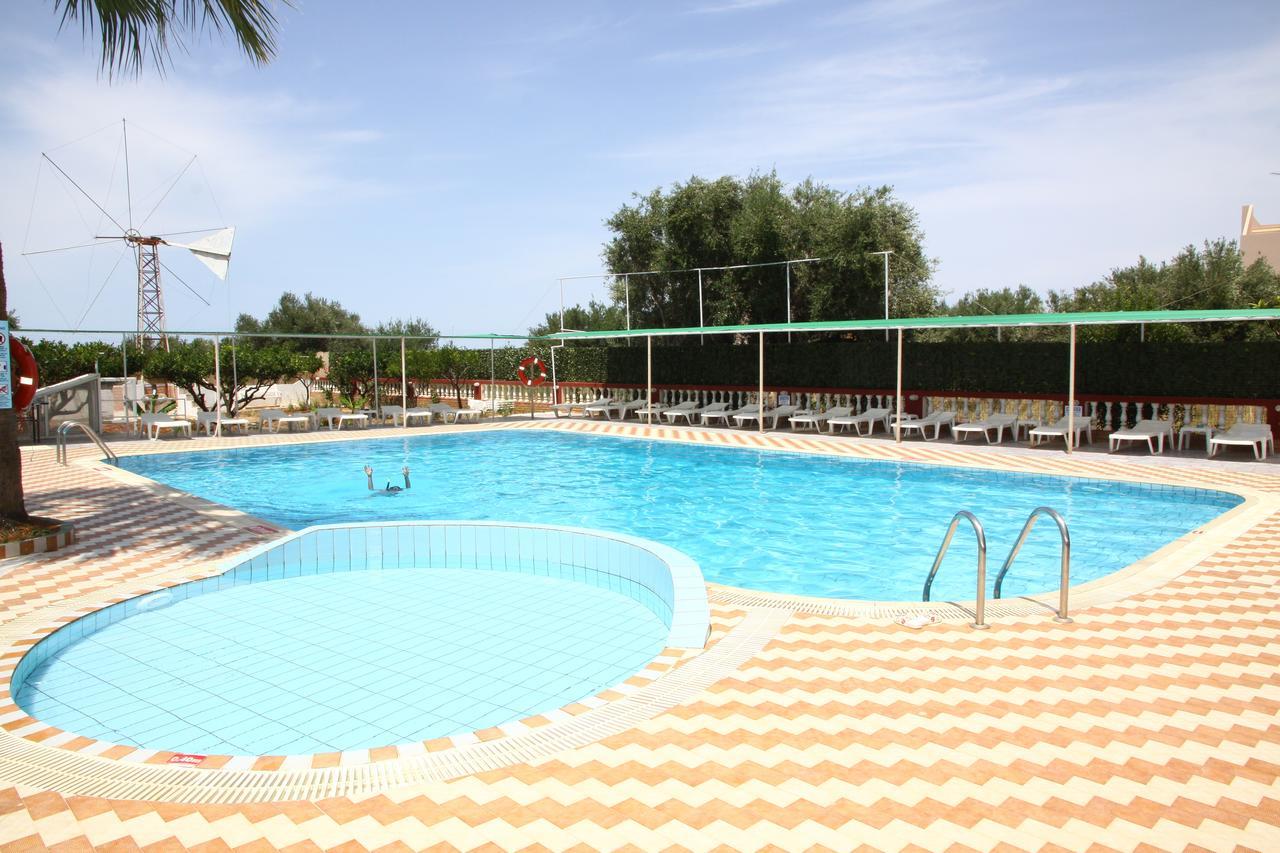 Triton Garden Hotel Малія Екстер'єр фото
